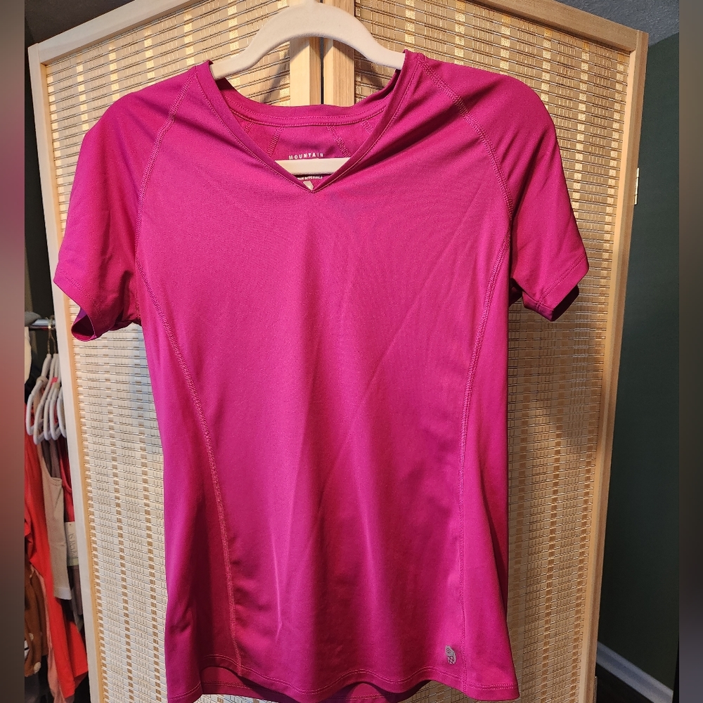 Mountain Hardwear Top